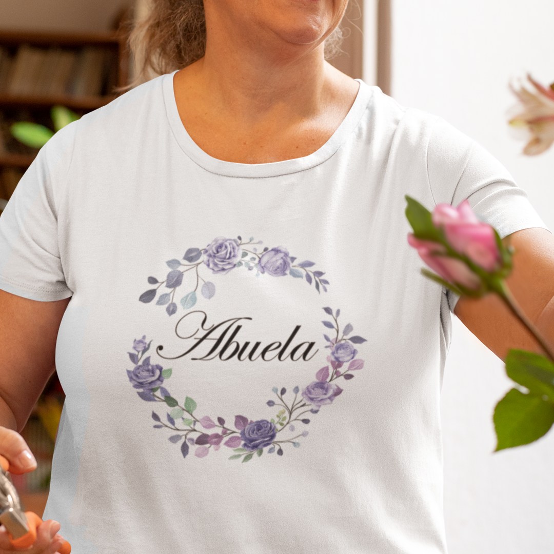 Camiseta personalizada abuela con flores