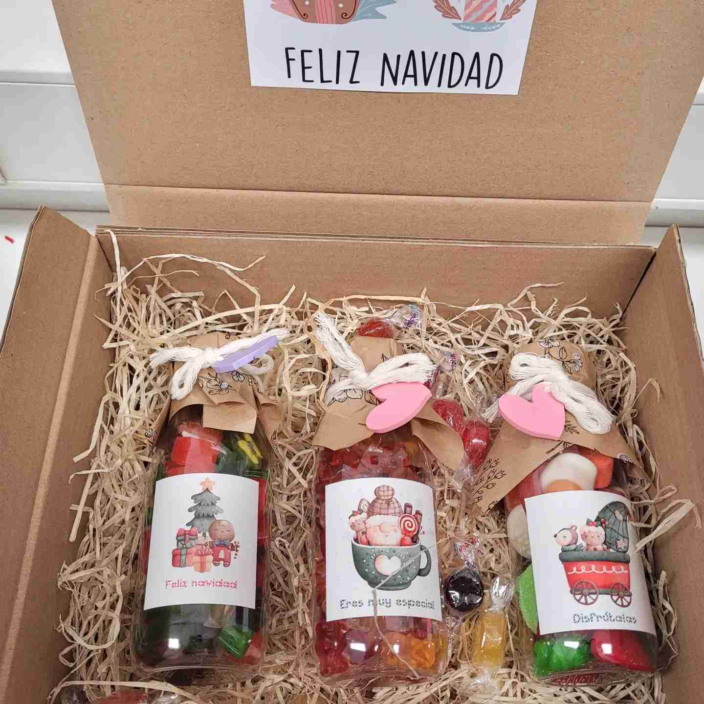 Caja botellas chuches personalizable – Las Cosas de Gina